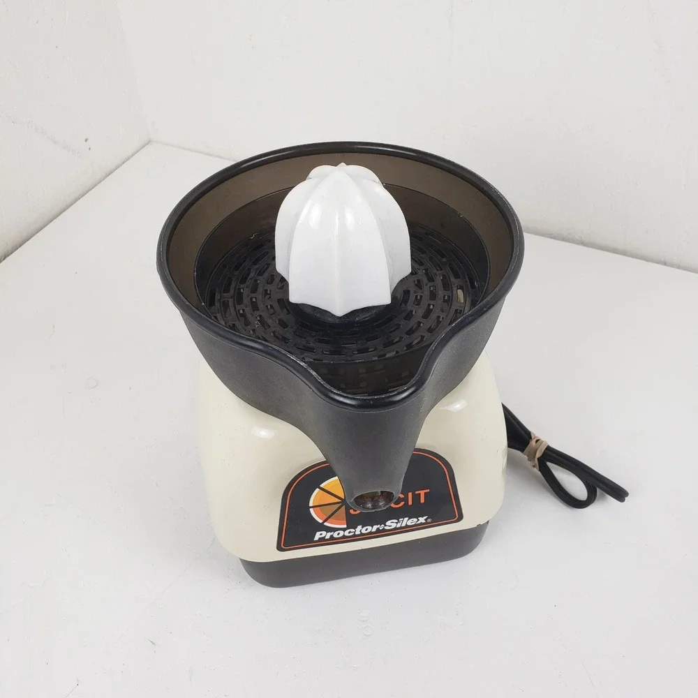 Proctor Silex Juicit Electric Citrus Juicer Model J101W Cream Brown Vintage USA